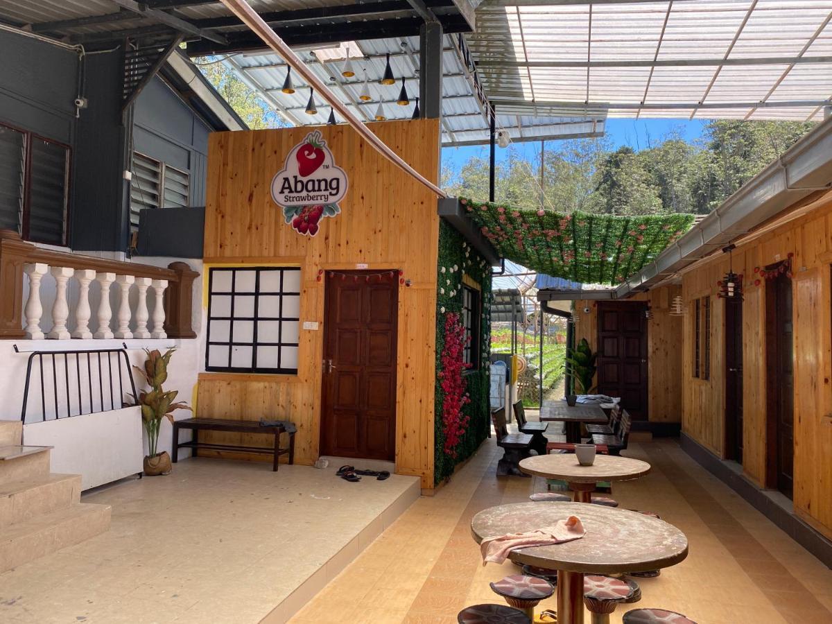 Aiza Homestay Opposite Abang Strawberry Taman Sedia Tanah Rata Exterior foto